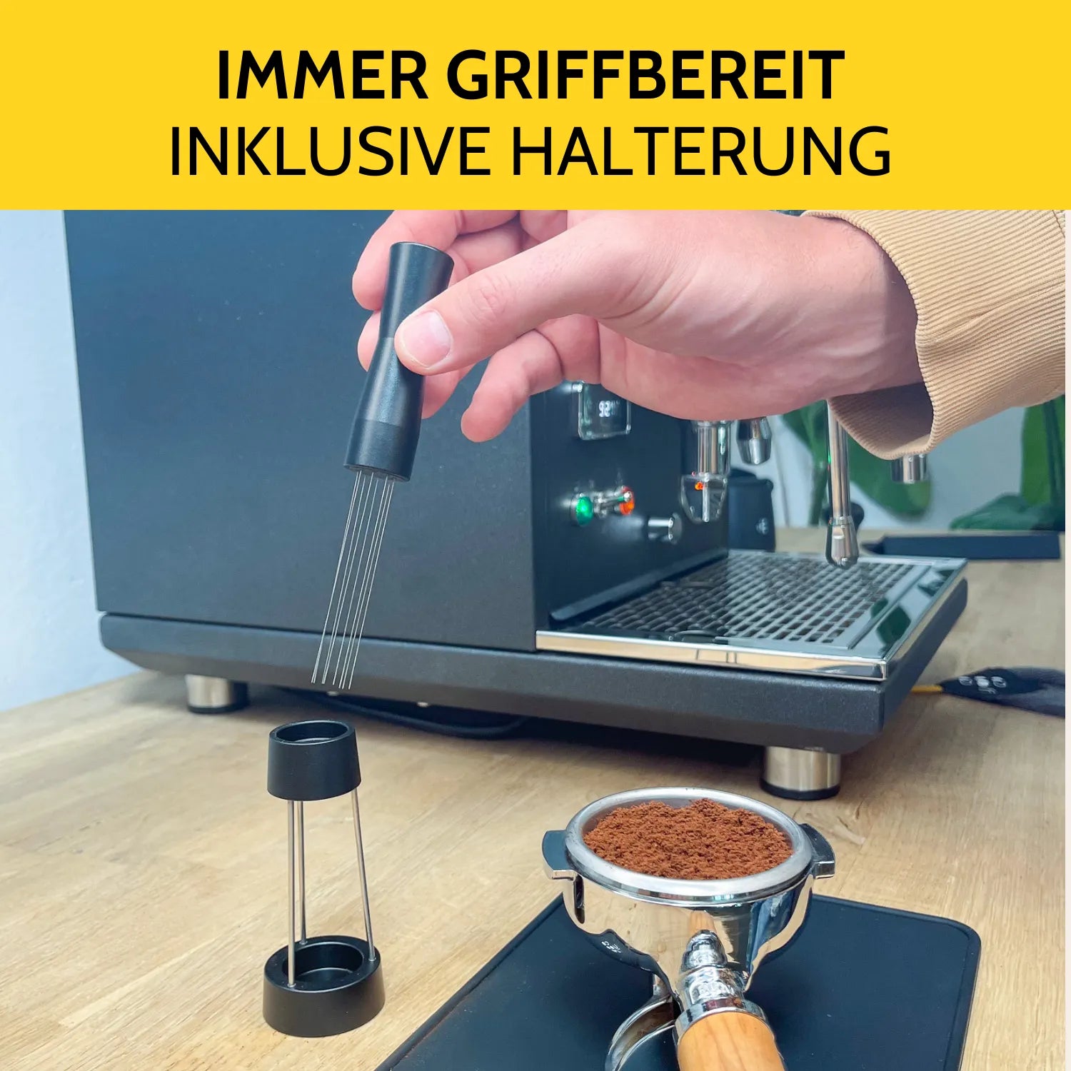 WDT Tool wird aus der Halterung genommen.